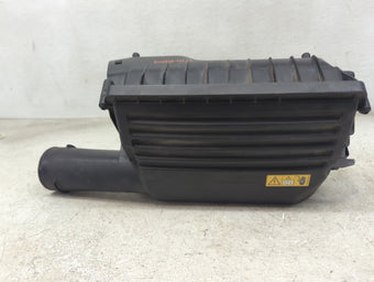 compare product Mercedes-benz C-class Air Cleaner Intake-duct Hose Tube 1495454