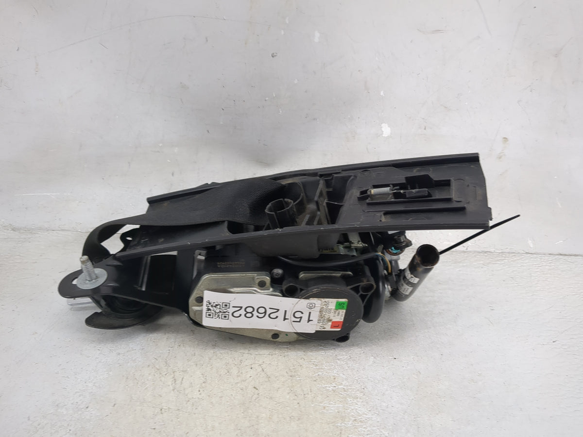 Mercedes-benz C-class Driver Front Seatbelt Retractor - Oemusedautoparts1.com