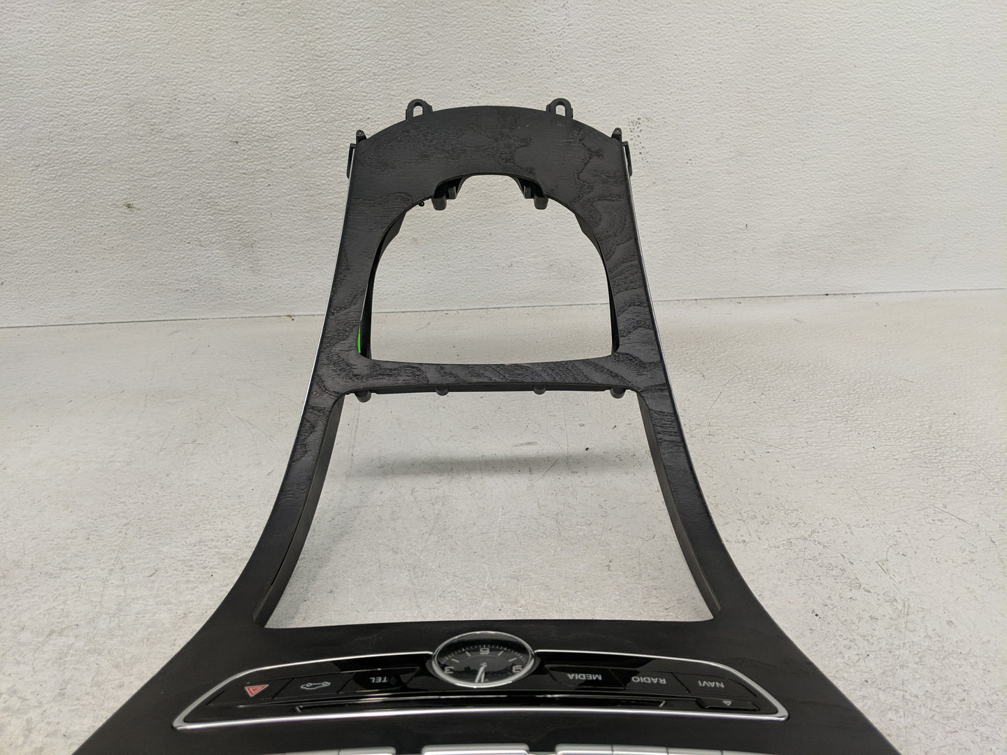 Mercedes-benz C250 Radio Control Panel - Oemusedautoparts1.com