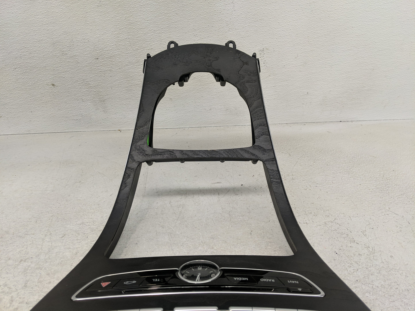 Mercedes-benz C250 Radio Control Panel - Oemusedautoparts1.com