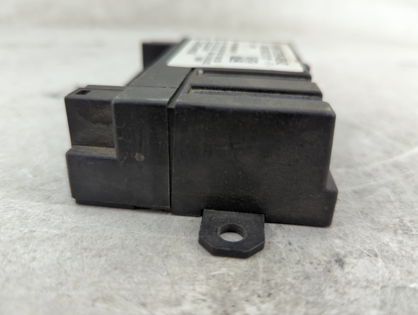 2011-2015 Mercedes-benz C250 Fuel Pump Control Module - Oemusedautoparts1.com