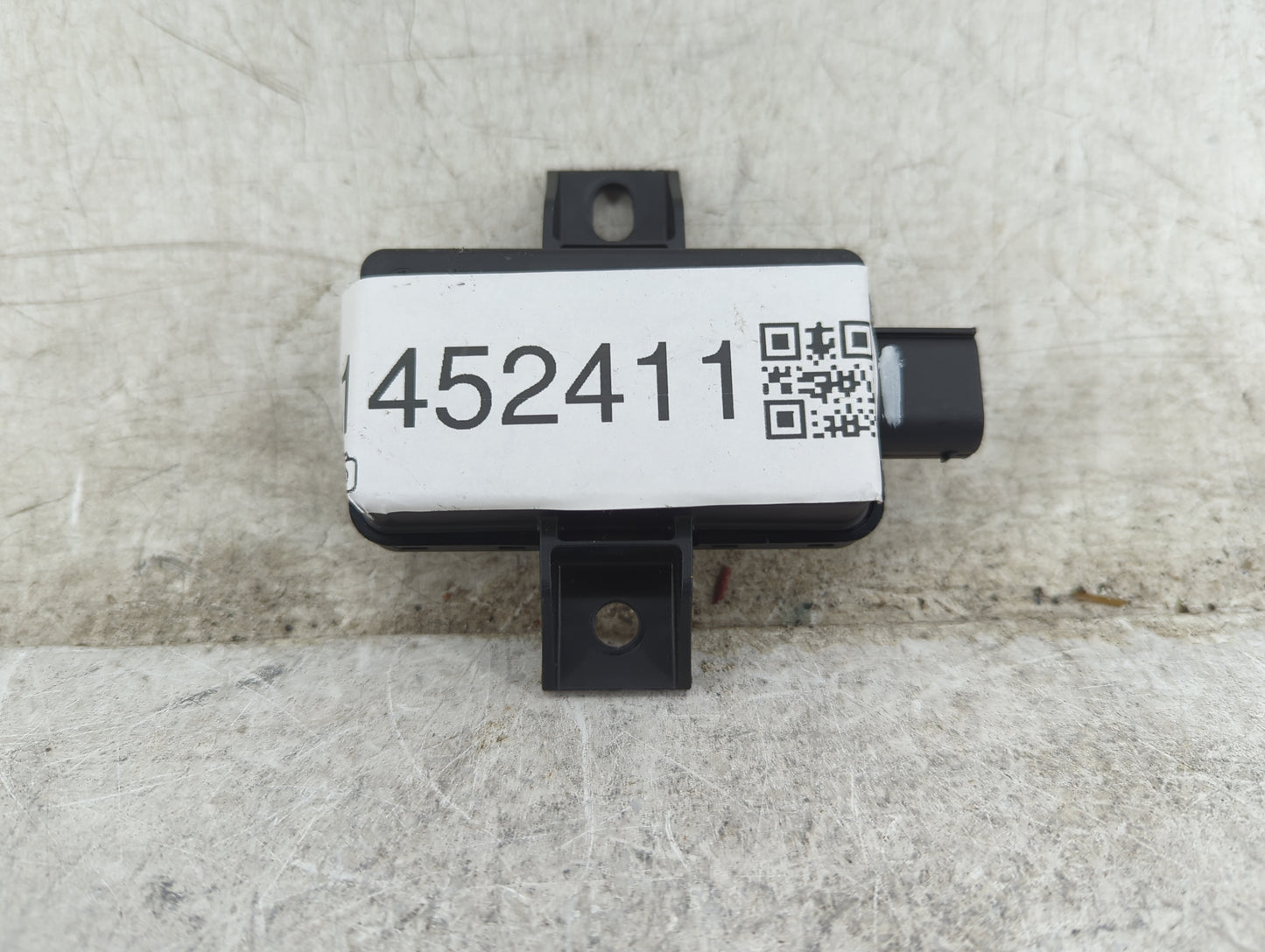 2011 Mercedes-benz C250 Body Control Module Bcm Inner Cabin Fuse Box - Oemusedautoparts1.com