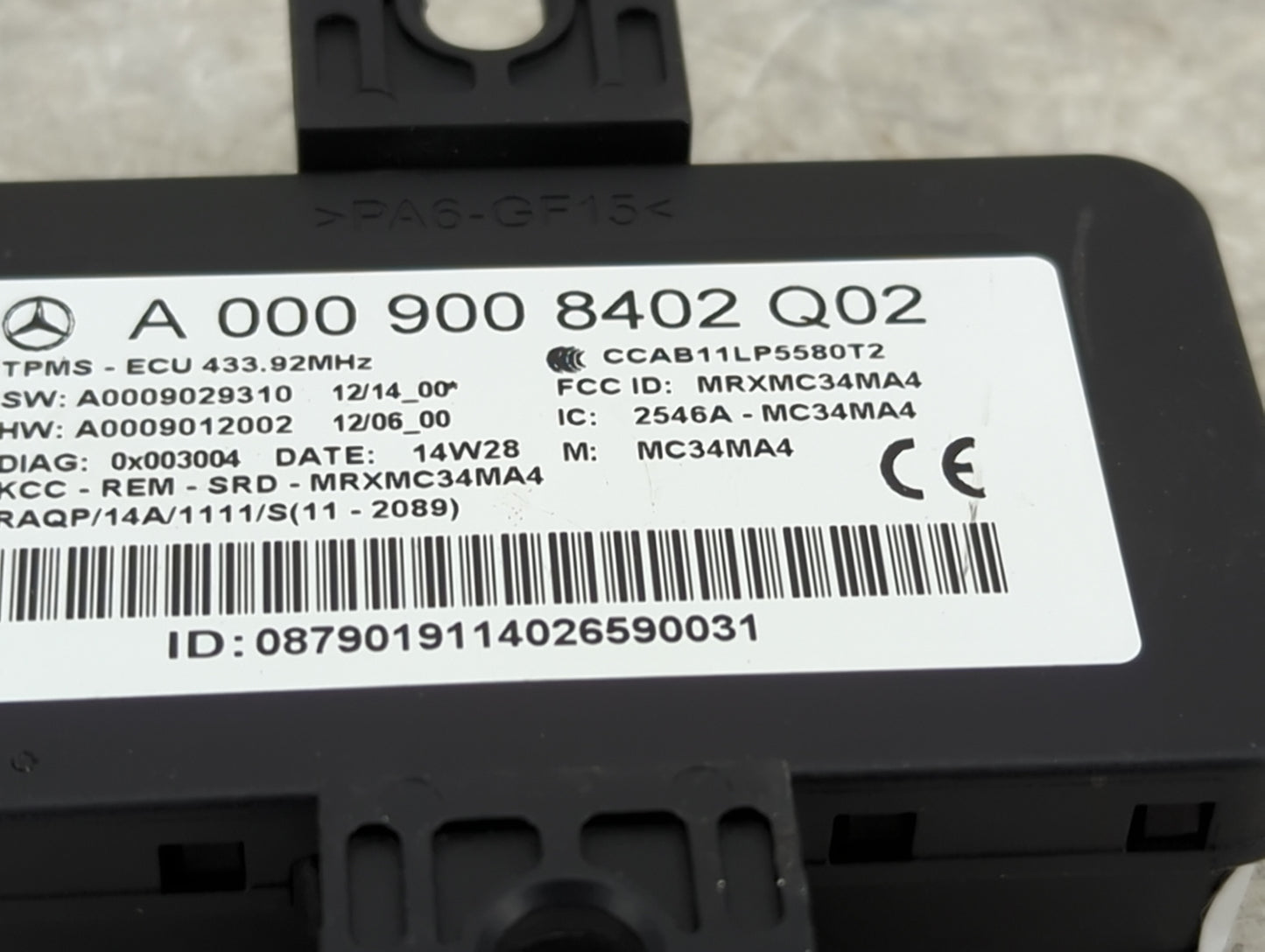 2011 Mercedes-benz C250 Body Control Module Bcm Inner Cabin Fuse Box - Oemusedautoparts1.com