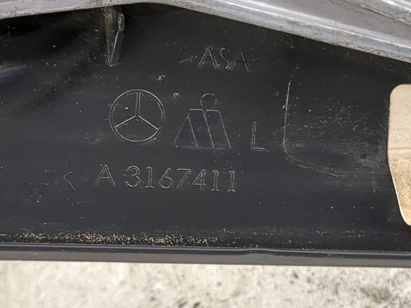 2012-2015 Mercedes-Benz C250 Driver Side View Mirror - Left Door Mirror OEM Used - Oemusedautoparts1.com