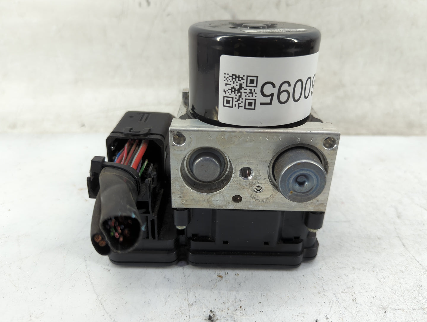 2013-2015 Mercedes-Benz C250 ABS Pump Control Module Replacement P/N:A 172 901 40 00 Fits Fits 2013 2014 2015 OEM Used Auto 