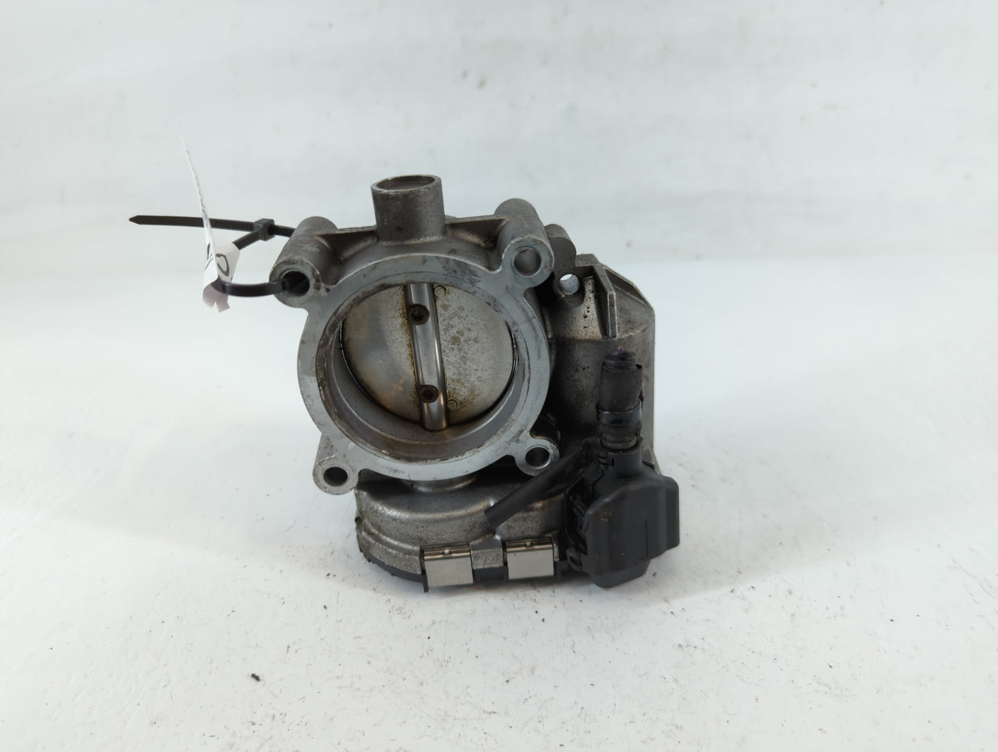 2012-2015 Mercedes-Benz C250 Throttle Body P/N:0 280 750 175 A 266 141 05 25 Fits OEM Used Auto Parts - Oemusedautoparts1.co