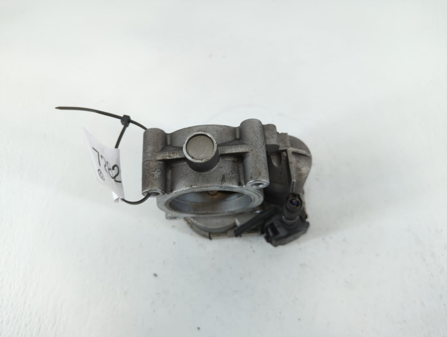 2012-2015 Mercedes-Benz C250 Throttle Body P/N:0 280 750 175 A 266 141 05 25 Fits OEM Used Auto Parts - Oemusedautoparts1.co