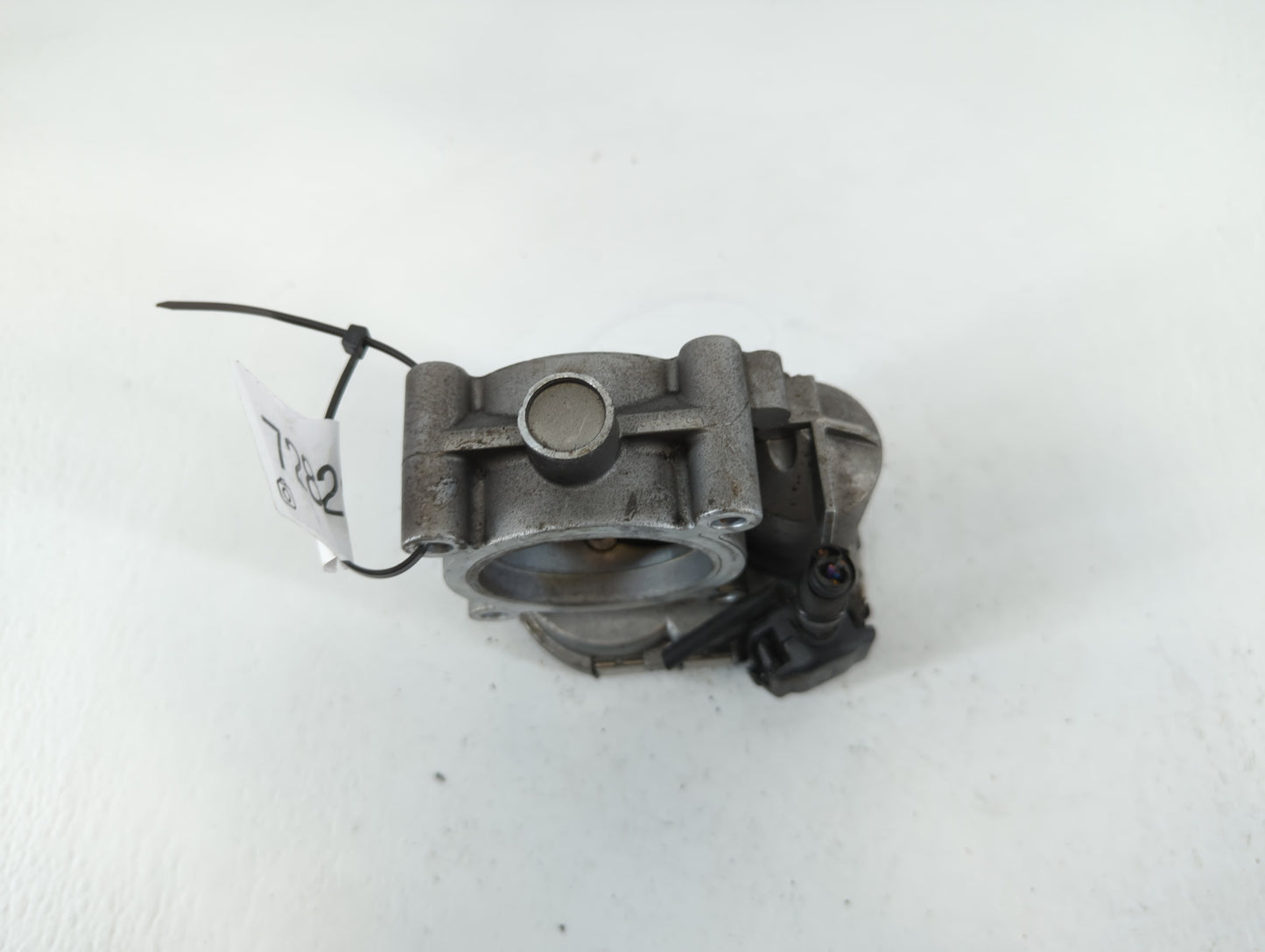 2012-2015 Mercedes-Benz C250 Throttle Body P/N:0 280 750 175 A 266 141 05 25 Fits OEM Used Auto Parts - Oemusedautoparts1.co