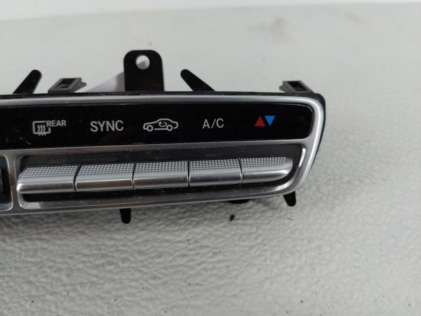 2015-2019 Mercedes-Benz C300 Climate Control Module Temperature AC/Heater Replacement P/N:A 205 905 47 06 Fits OEM Used Auto