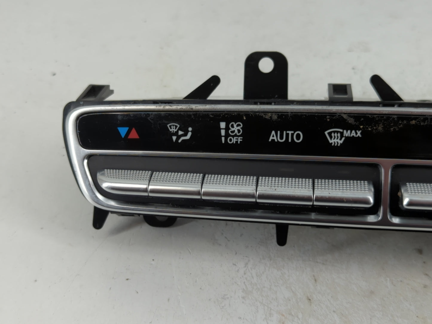 2015-2019 Mercedes-Benz C300 Climate Control Module Temperature AC/Heater Replacement P/N:A 205 905 81 05 Fits OEM Used Auto