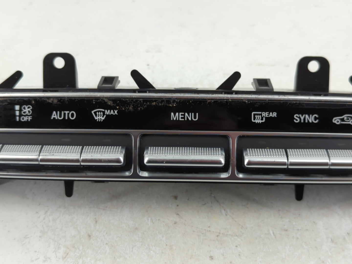2015-2019 Mercedes-Benz C300 Climate Control Module Temperature AC/Heater Replacement P/N:A 205 905 81 05 Fits OEM Used Auto