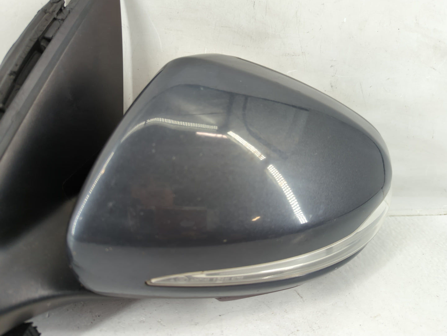 2015-2016 Mercedes-Benz C300 Driver Side View Mirror - Left Door Mirror OEM Used - Oemusedautoparts1.com