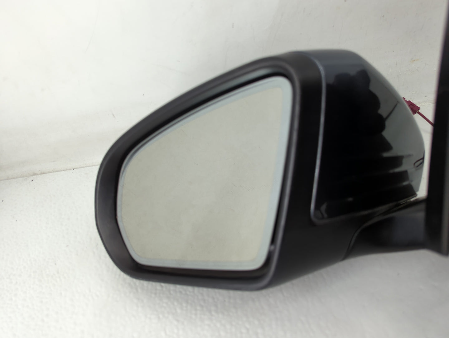 2015-2016 Mercedes-Benz C300 Driver Side View Mirror - Left Door Mirror OEM Used - Oemusedautoparts1.com