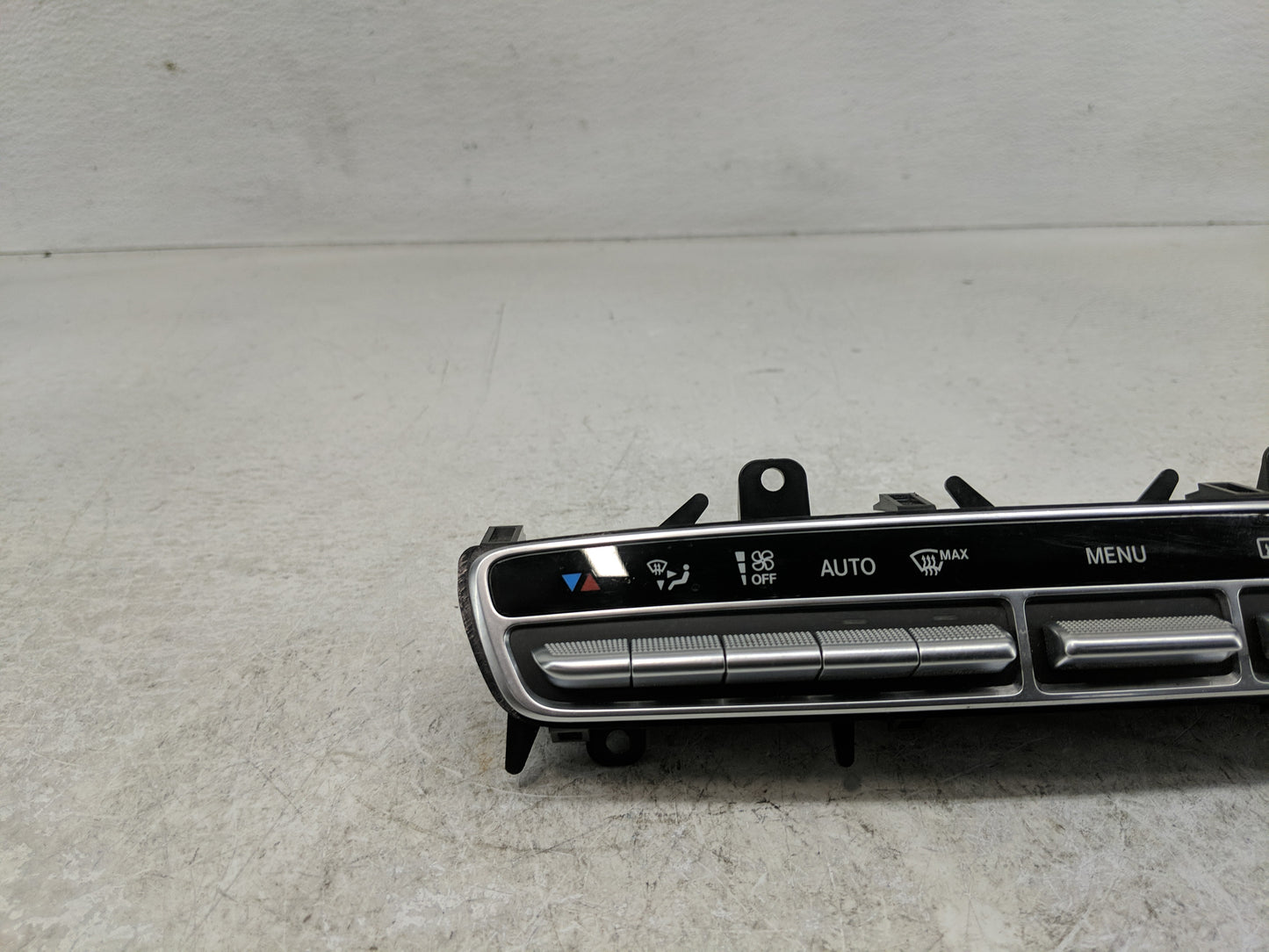 2015 Mercedes-Benz C300 Climate Control Module Temperature AC/Heater Replacement P/N:A2C91725100 A 205 905 81 05 Fits OEM Us