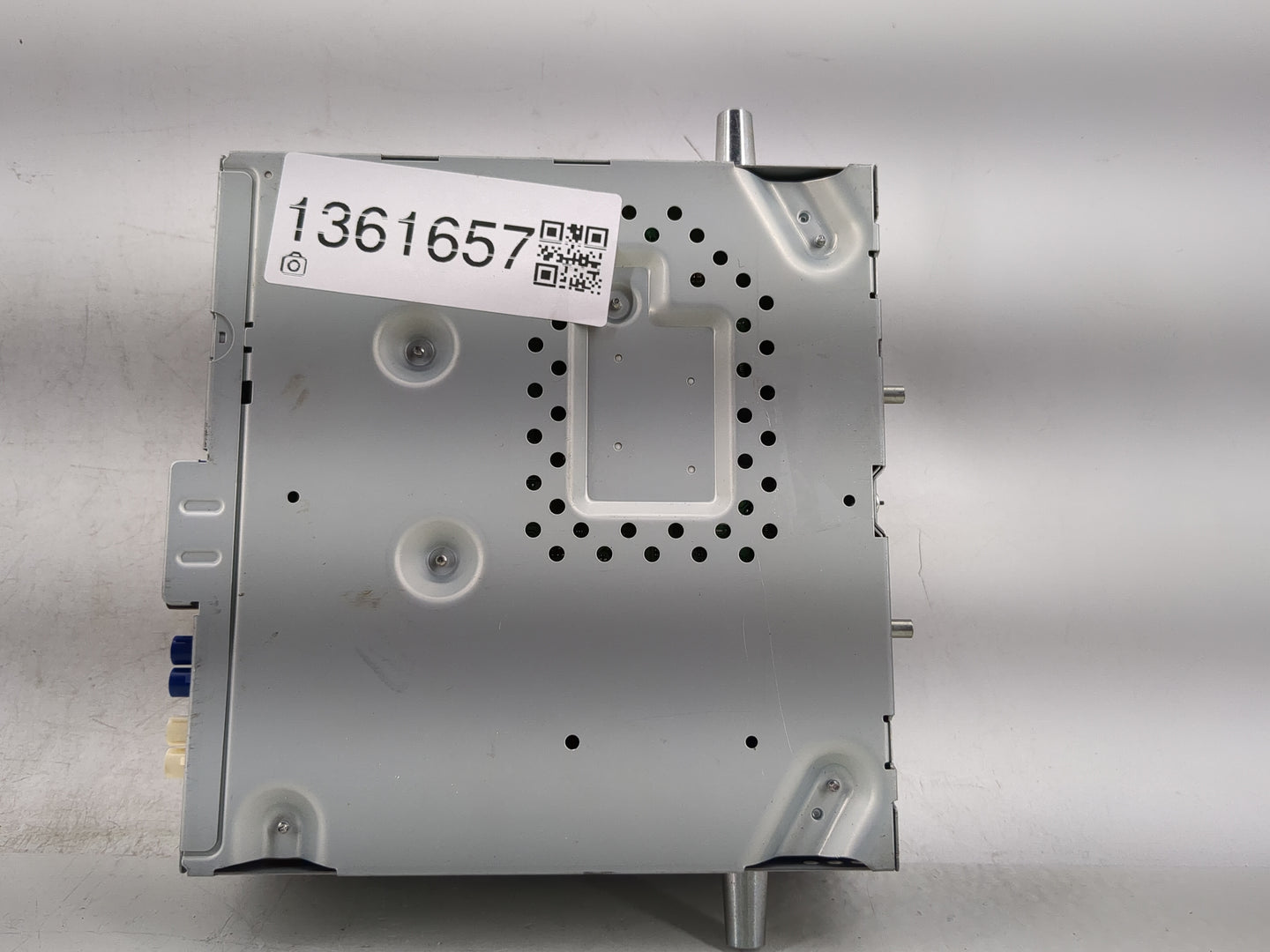 2015 Mercedes-Benz C300 Radio AM FM Cd Player Receiver Replacement P/N:A 205 900 90 17 Fits OEM Used Auto Parts - Oemusedaut