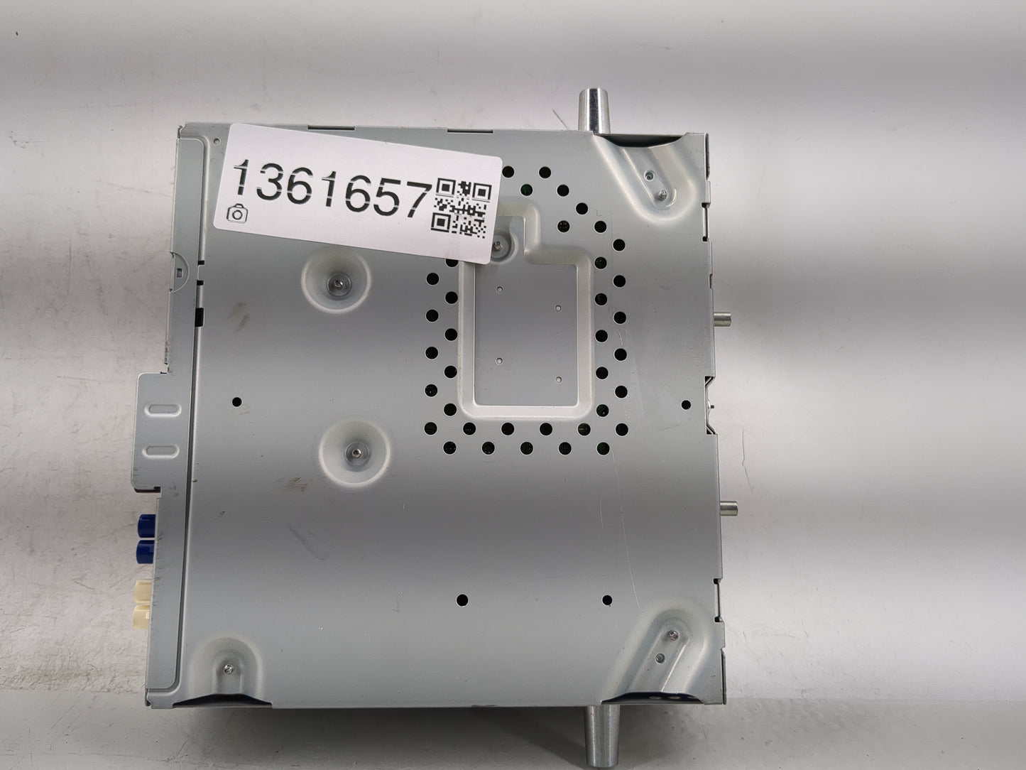 2015 Mercedes-Benz C300 Radio AM FM Cd Player Receiver Replacement P/N:A 205 900 90 17 Fits OEM Used Auto Parts - Oemusedaut