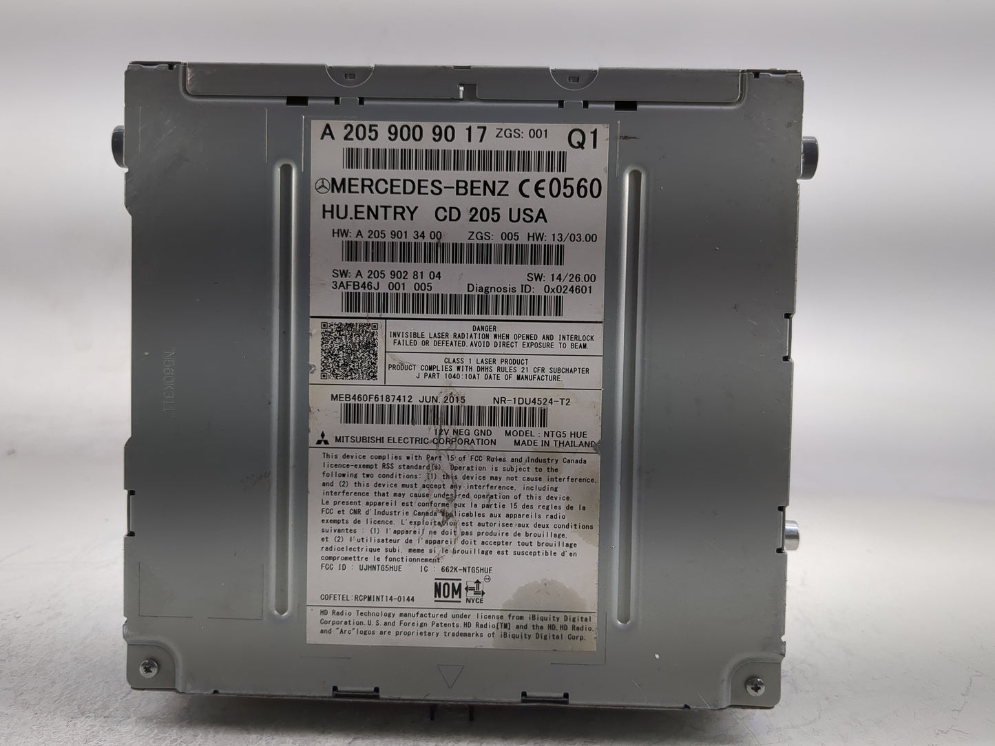 2015 Mercedes-Benz C300 Radio AM FM Cd Player Receiver Replacement P/N:A 205 900 90 17 Fits OEM Used Auto Parts - Oemusedaut