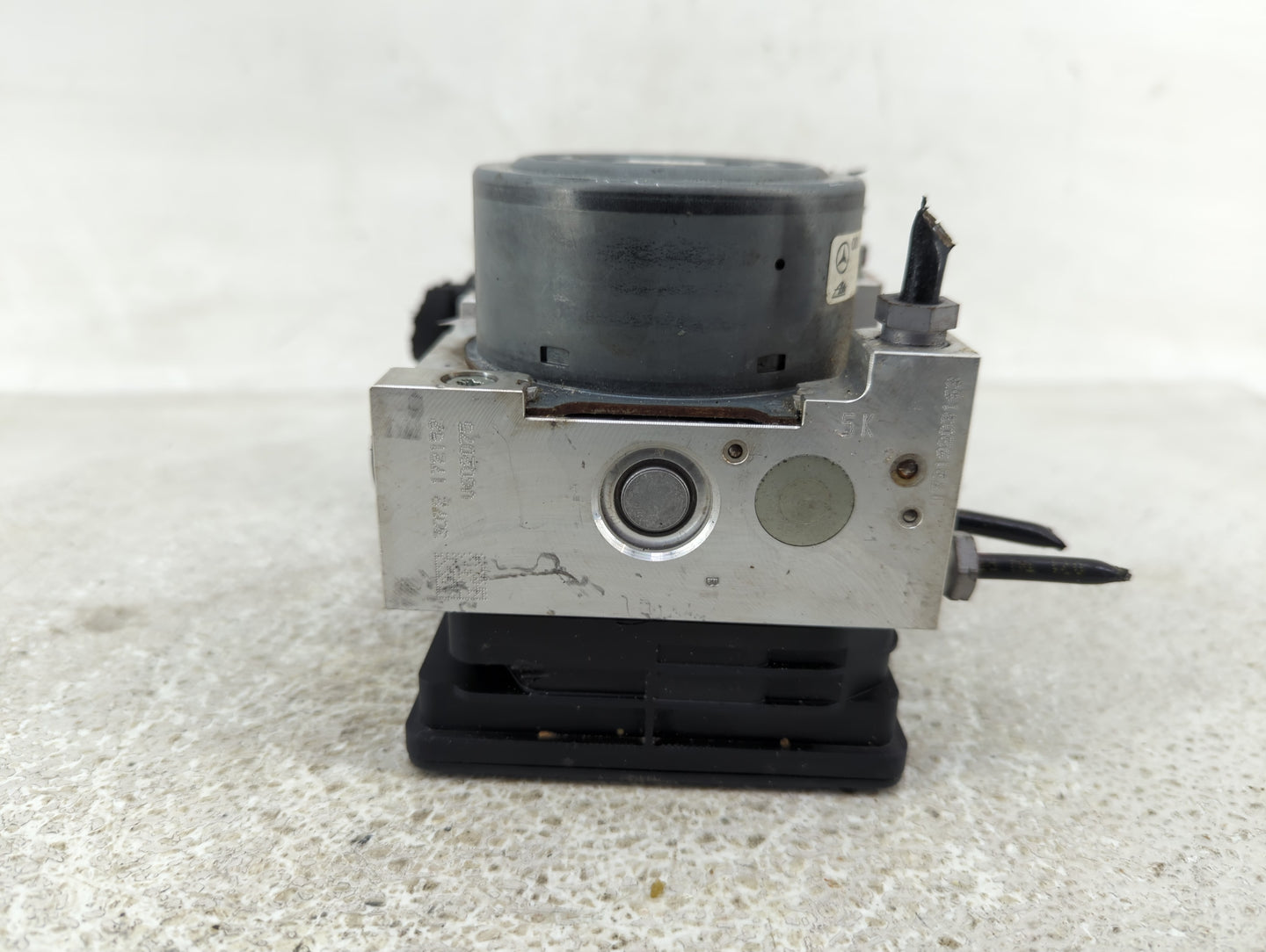 2015 Mercedes-Benz C300 ABS Pump Control Module Replacement P/N:A2534310200 Fits Fits 2017 OEM Used Auto Parts - Oemusedauto