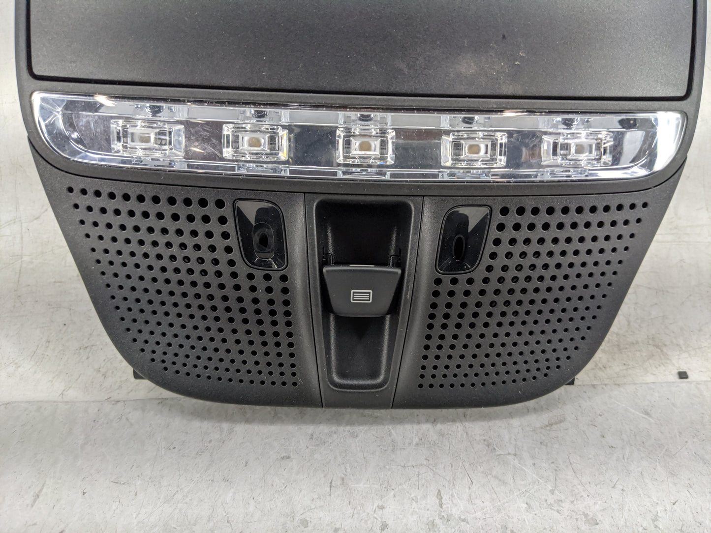 2015 Mercedes-benz C300 Overhead Roof Console - Oemusedautoparts1.com