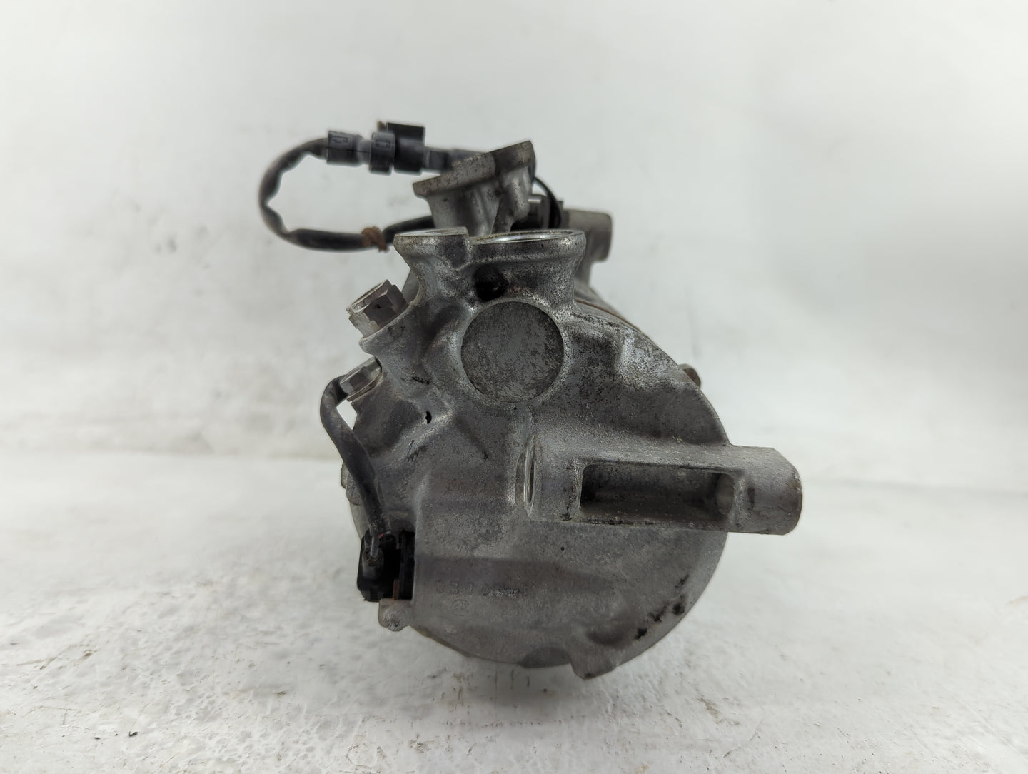 2015-2017 Mercedes-benz C300 Air Conditioning A/c Ac Compressor Oem - Oemusedautoparts1.com
