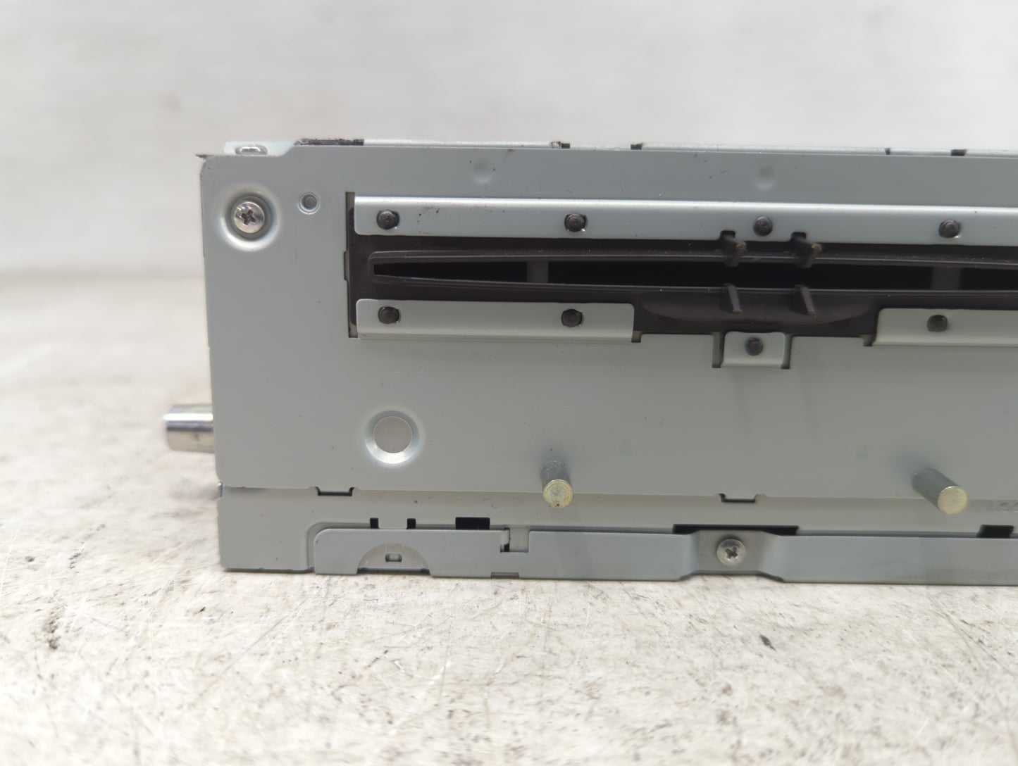 2015 Mercedes-Benz C300 Radio AM FM Cd Player Receiver Replacement P/N:A 205 900 90 17 Fits OEM Used Auto Parts - Oemusedaut