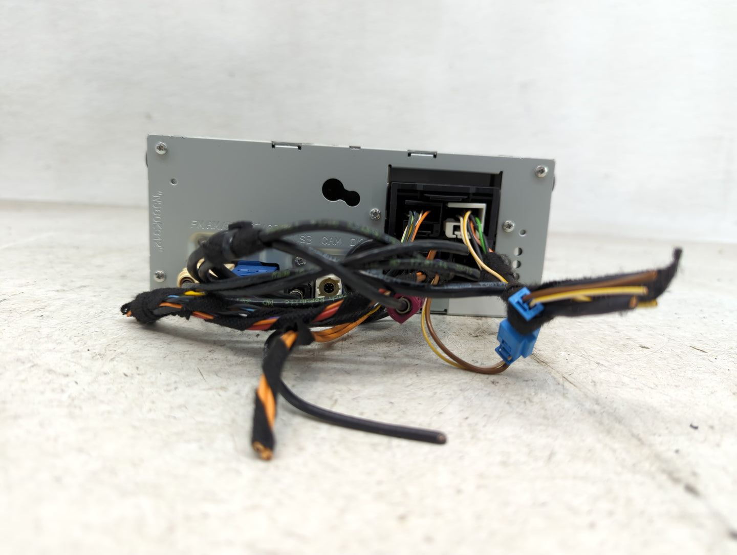 2015 Mercedes-Benz C300 Radio AM FM Cd Player Receiver Replacement P/N:A 205 900 90 17 Fits OEM Used Auto Parts - Oemusedaut