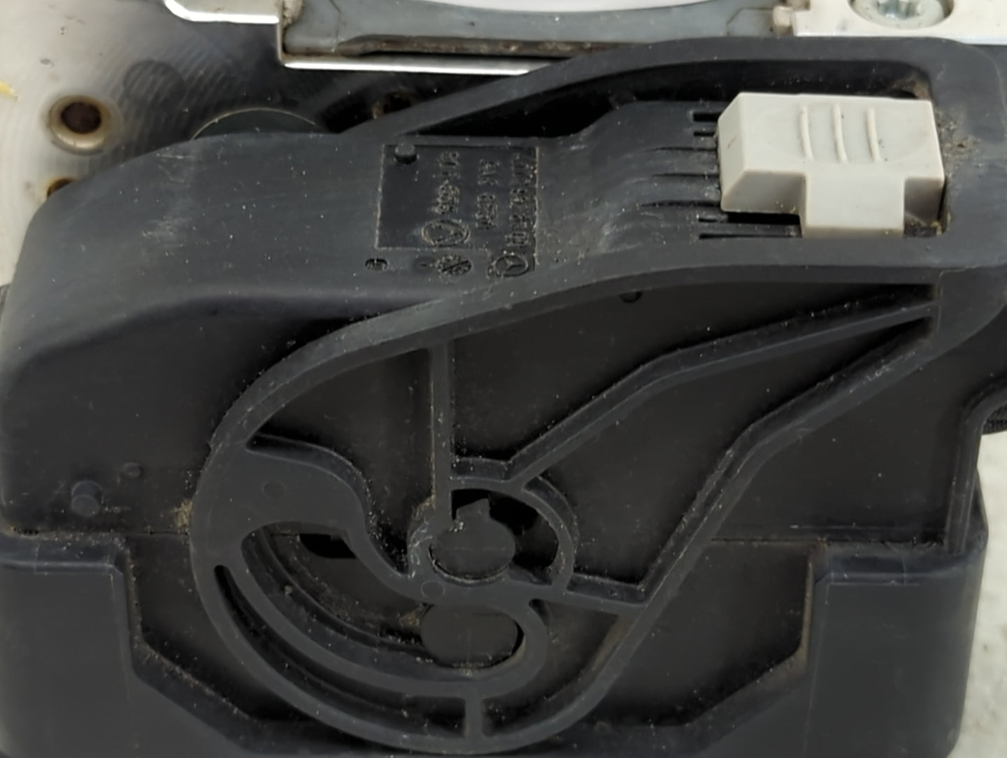 2015 Mercedes-Benz C300 ABS Pump Control Module Replacement P/N:A2054313612 Fits OEM Used Auto Parts - Oemusedautoparts1.com
