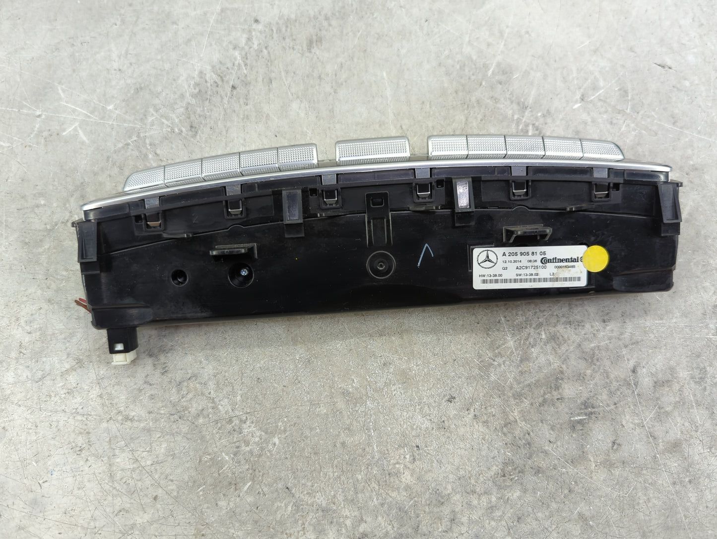 2015-2019 Mercedes-Benz C300 Climate Control Module Temperature AC/Heater Replacement P/N:A 205 905 81 05 Fits OEM Used Auto