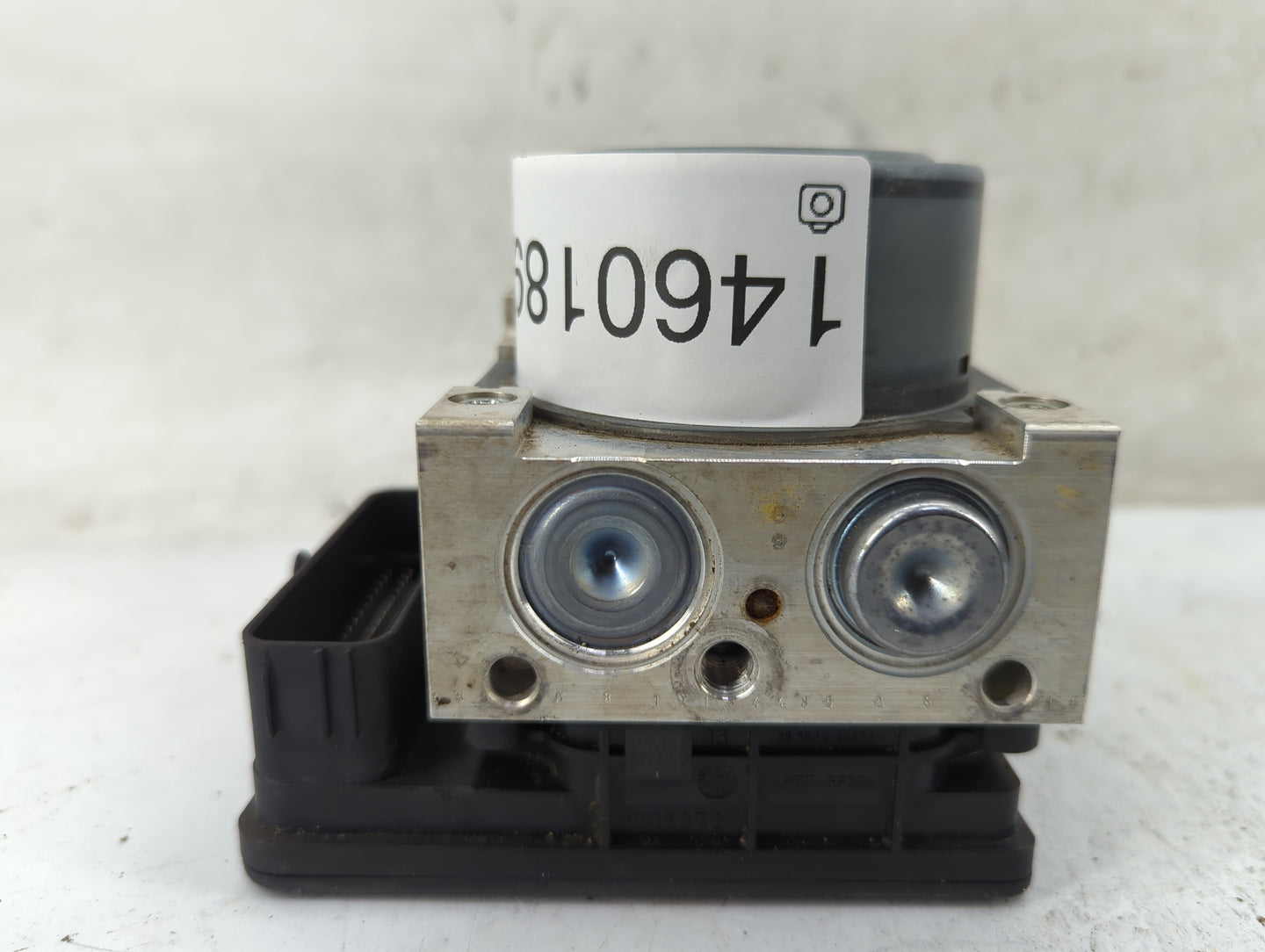 2015 Mercedes-Benz C300 ABS Pump Control Module Replacement P/N:A 205 901 28 00 Fits OEM Used Auto Parts - Oemusedautoparts1
