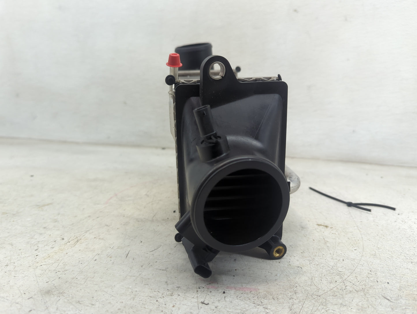 2015-2015 Mercedes-benz C300 Turbo Intercooler - Oemusedautoparts1.com