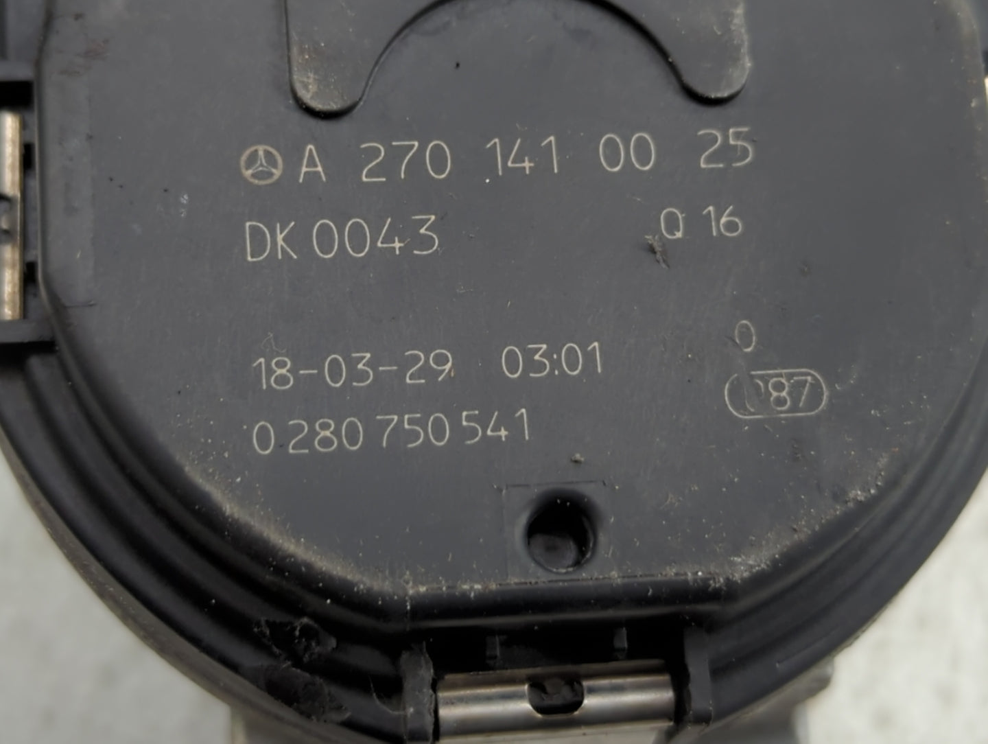 2015-2018 Mercedes-Benz C300 Throttle Body P/N:A 270 141 00 25 2701410025 Fits Fits 2013 2014 2015 2016 2017 2018 2019 2020 