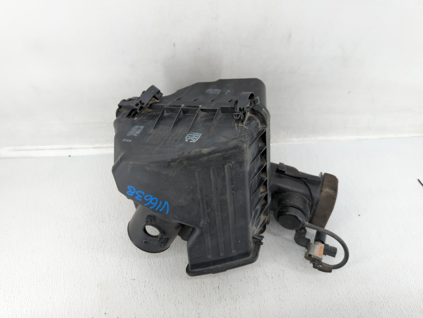 2015-2019 Mercedes-benz C300 Air Cleaner Intake-duct Hose Tube - Oemusedautoparts1.com