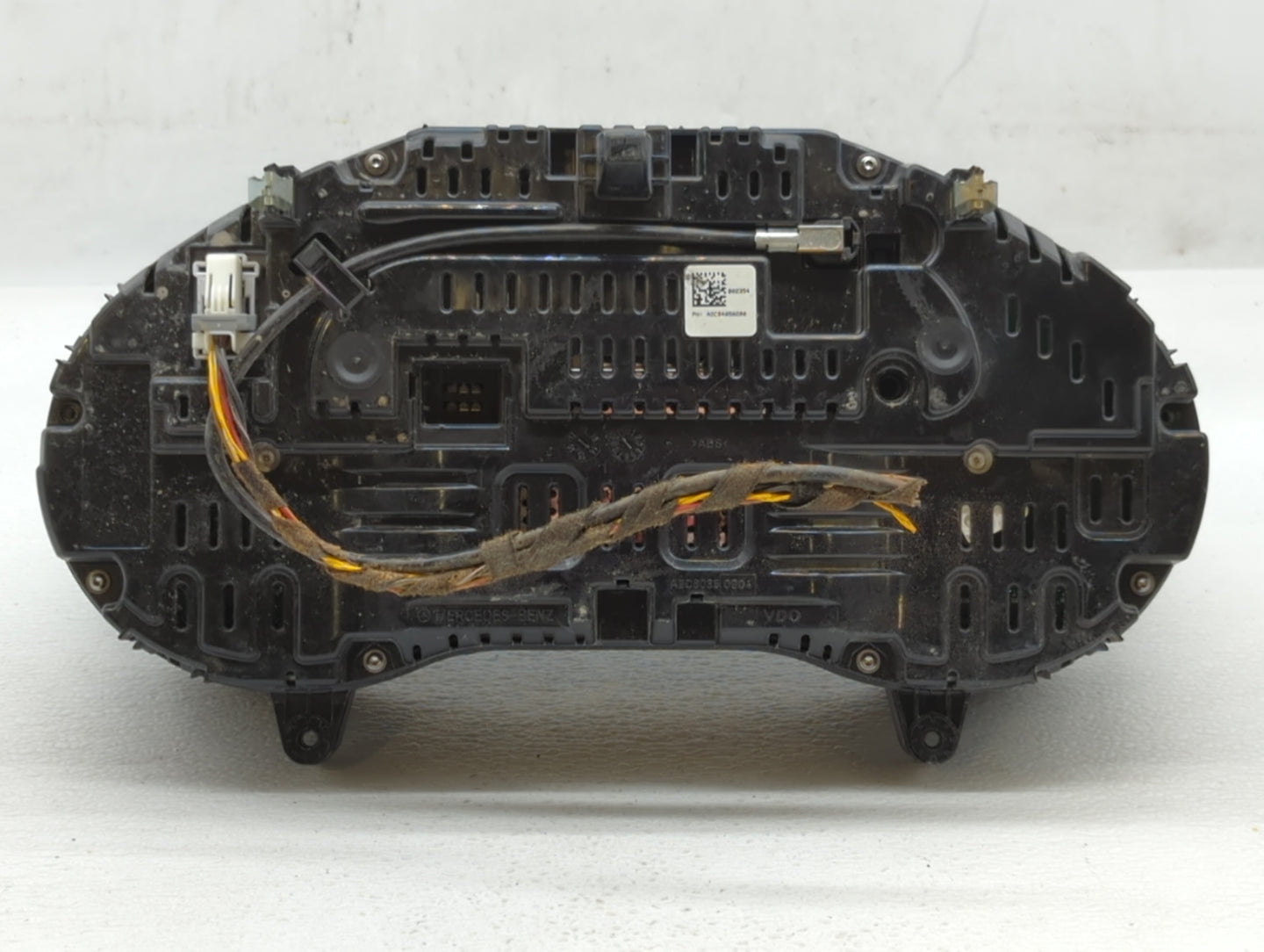 2015 Mercedes-Benz C300 Instrument Cluster Speedometer Gauges P/N:A 205 900 31 16 Fits OEM Used Auto Parts - Oemusedautopart
