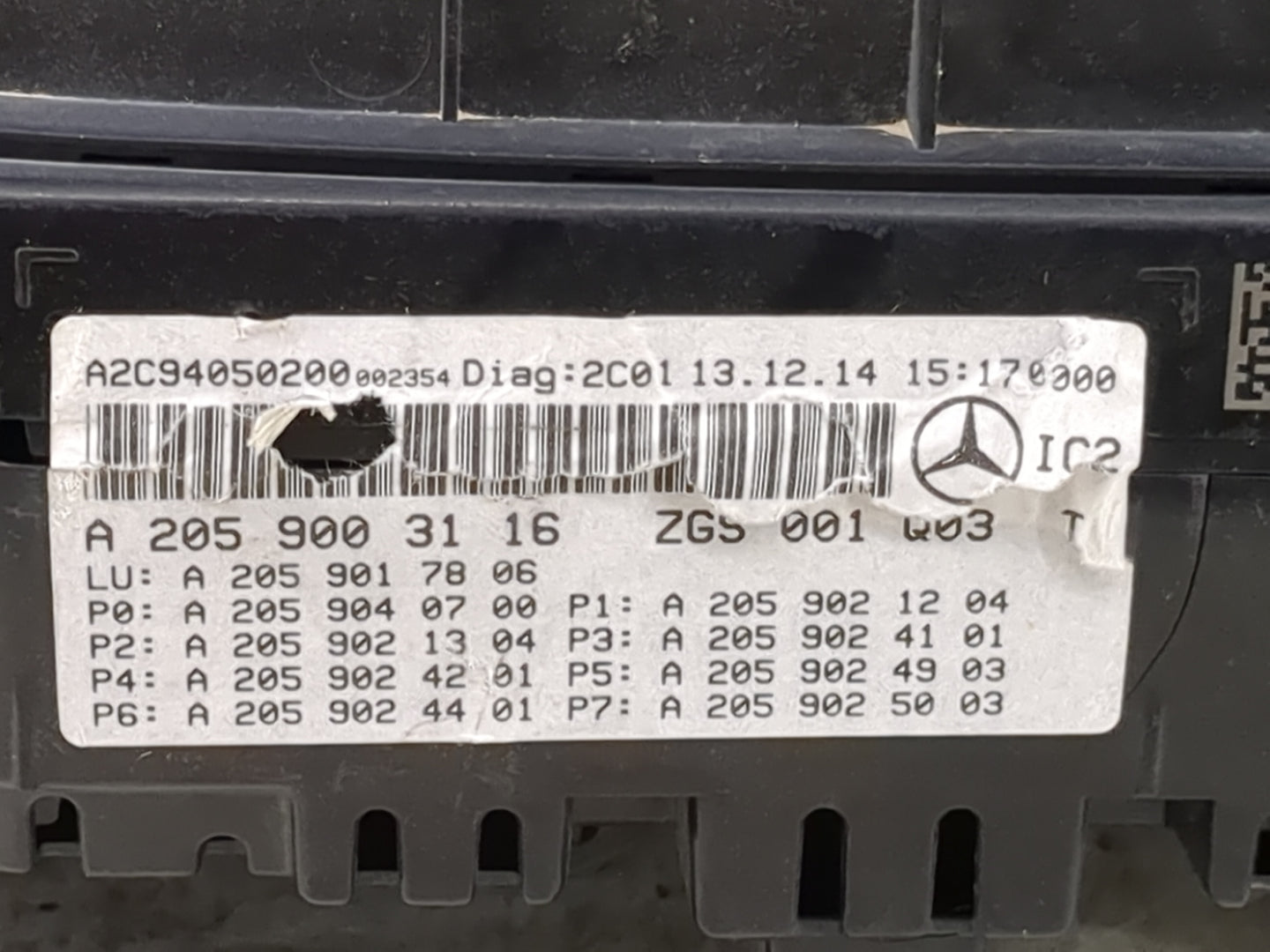 2015 Mercedes-Benz C300 Instrument Cluster Speedometer Gauges P/N:A2C94050200 A2059003116, A2C80350904, A2059017806 Miles: F
