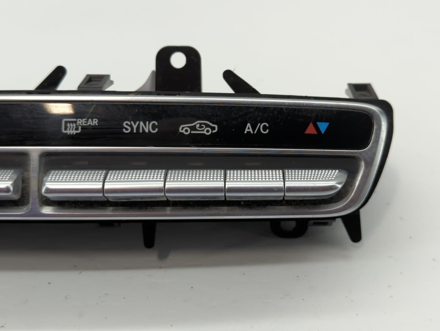 2015 Mercedes-Benz C300 Climate Control Module Temperature AC/Heater Replacement P/N:A 205 905 81 05 Fits Fits 2016 2017 201