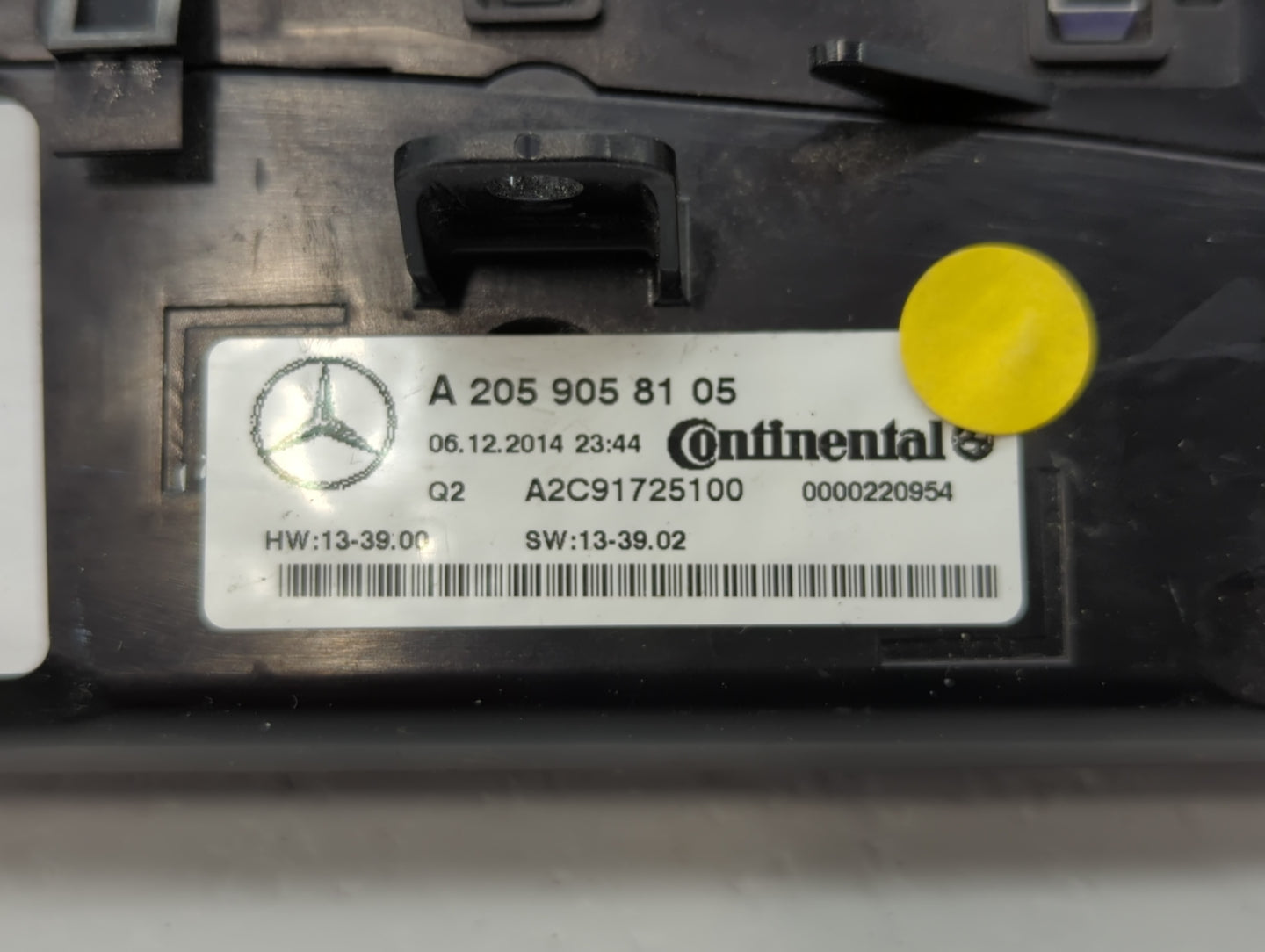 2015 Mercedes-Benz C300 Climate Control Module Temperature AC/Heater Replacement P/N:A 205 905 81 05 Fits Fits 2016 2017 201