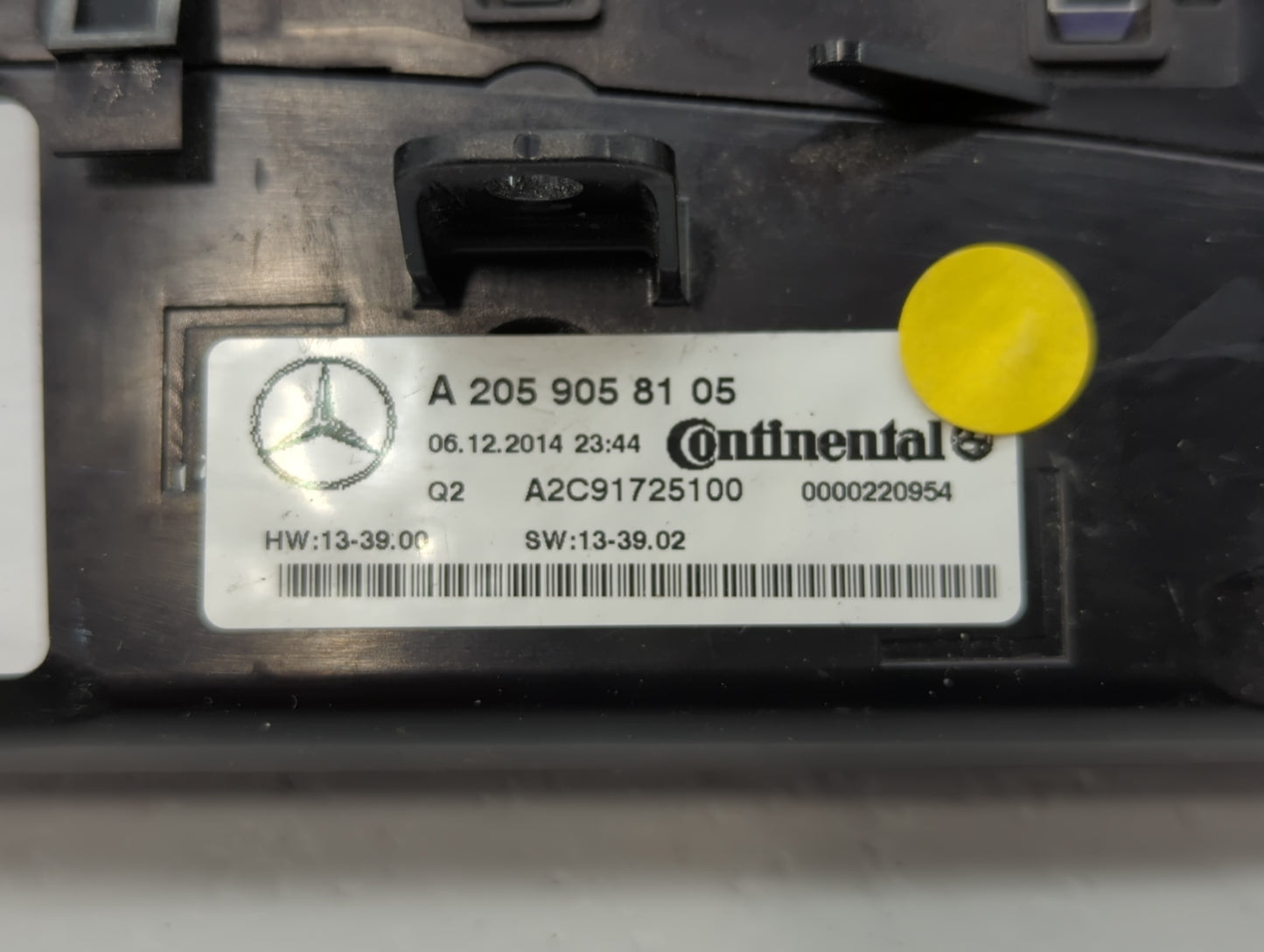 2015 Mercedes-Benz C300 Climate Control Module Temperature AC/Heater Replacement P/N:A 205 905 81 05 Fits Fits 2016 2017 201