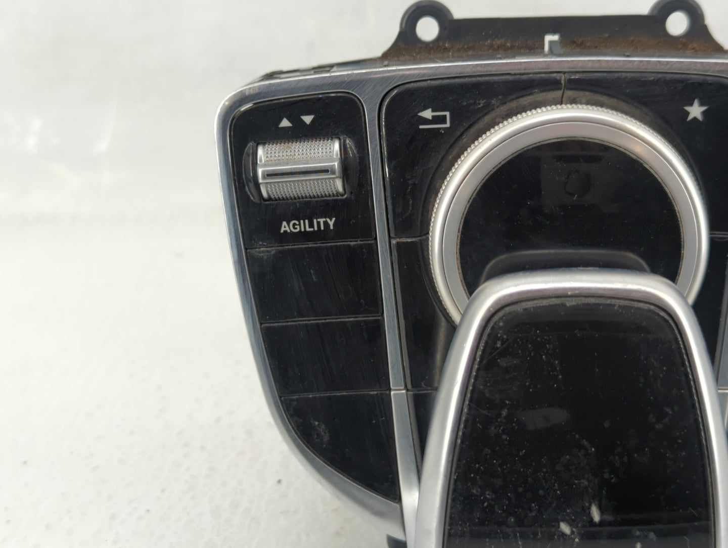2015 Mercedes-Benz C300 Radio AM FM Cd Player Receiver Replacement P/N:03358820204 A205 900 90 14 Fits Fits 2016 2017 2018 2