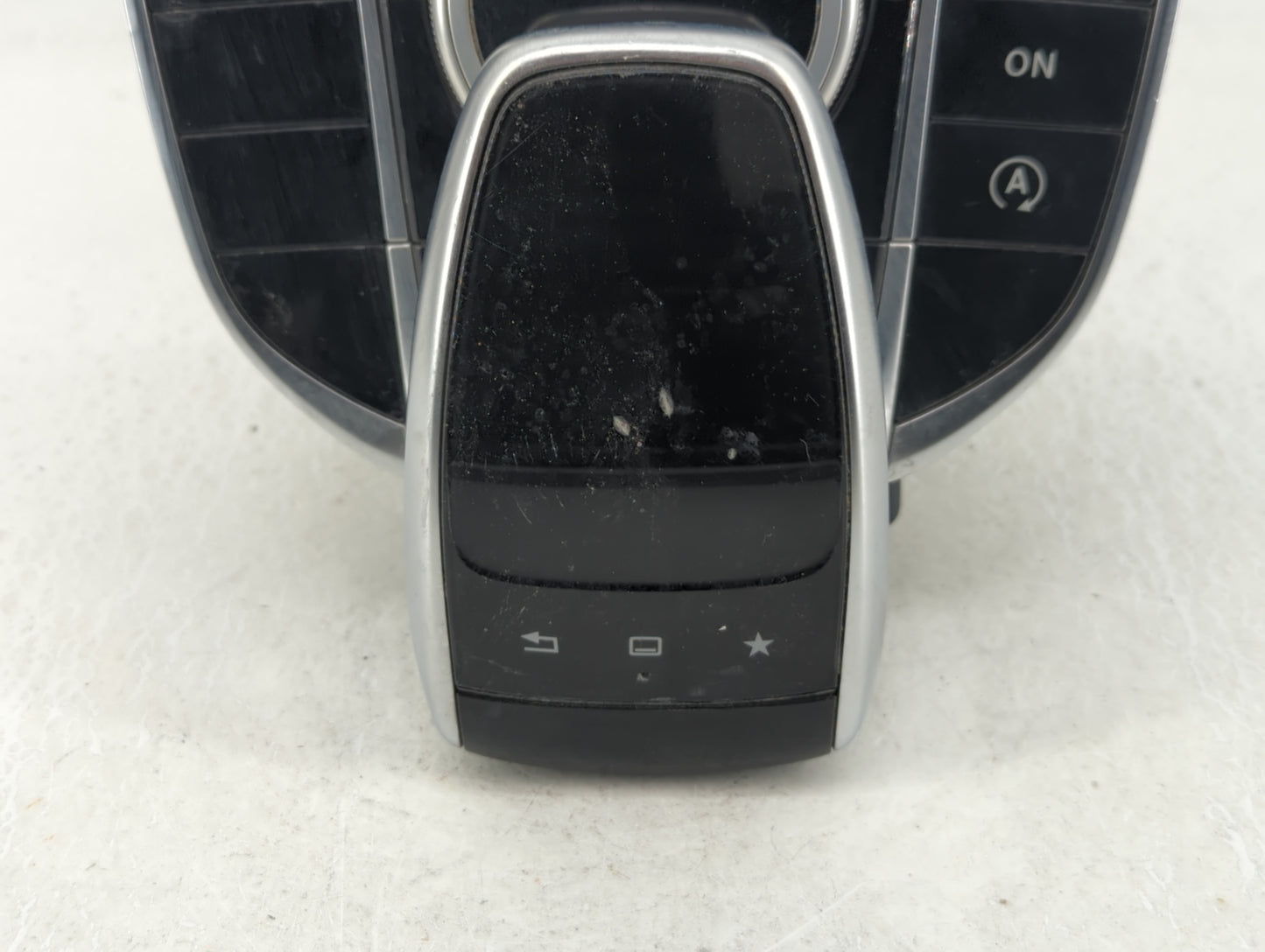 2015 Mercedes-Benz C300 Radio AM FM Cd Player Receiver Replacement P/N:03358820204 A205 900 90 14 Fits Fits 2016 2017 2018 2