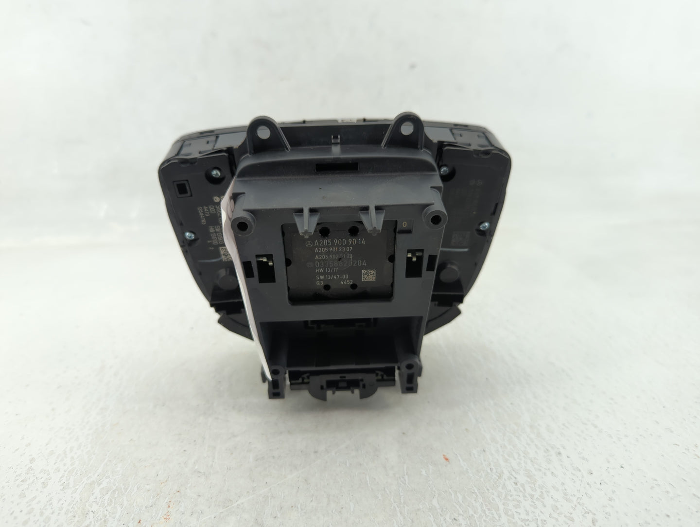 2015 Mercedes-Benz C300 Radio AM FM Cd Player Receiver Replacement P/N:03358820204 A205 900 90 14 Fits Fits 2016 2017 2018 2
