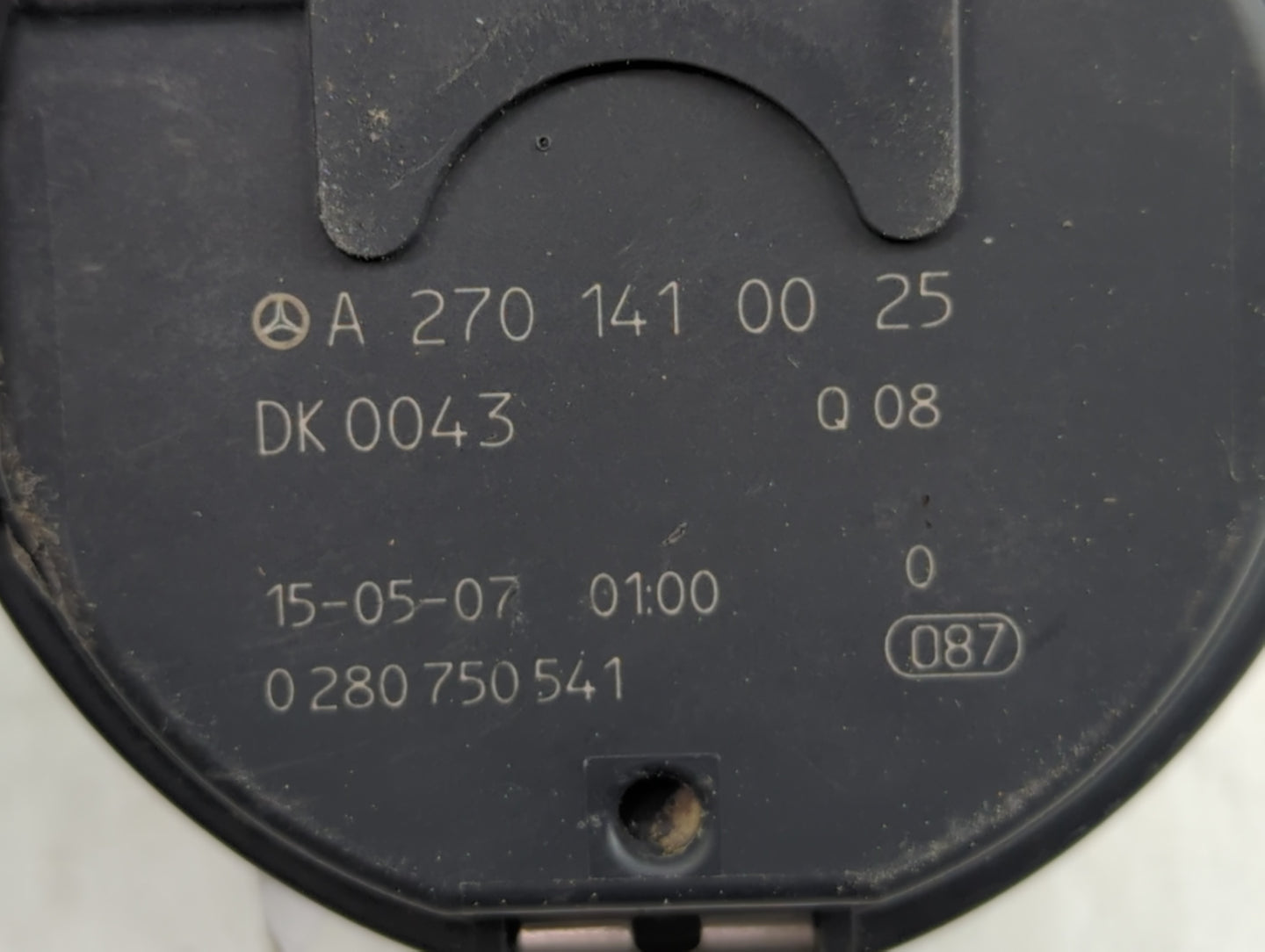 2015-2018 Mercedes-Benz C300 Throttle Body P/N:A 280 750 541 A 270 141 00 25 Fits OEM Used Auto Parts - Oemusedautoparts1.co