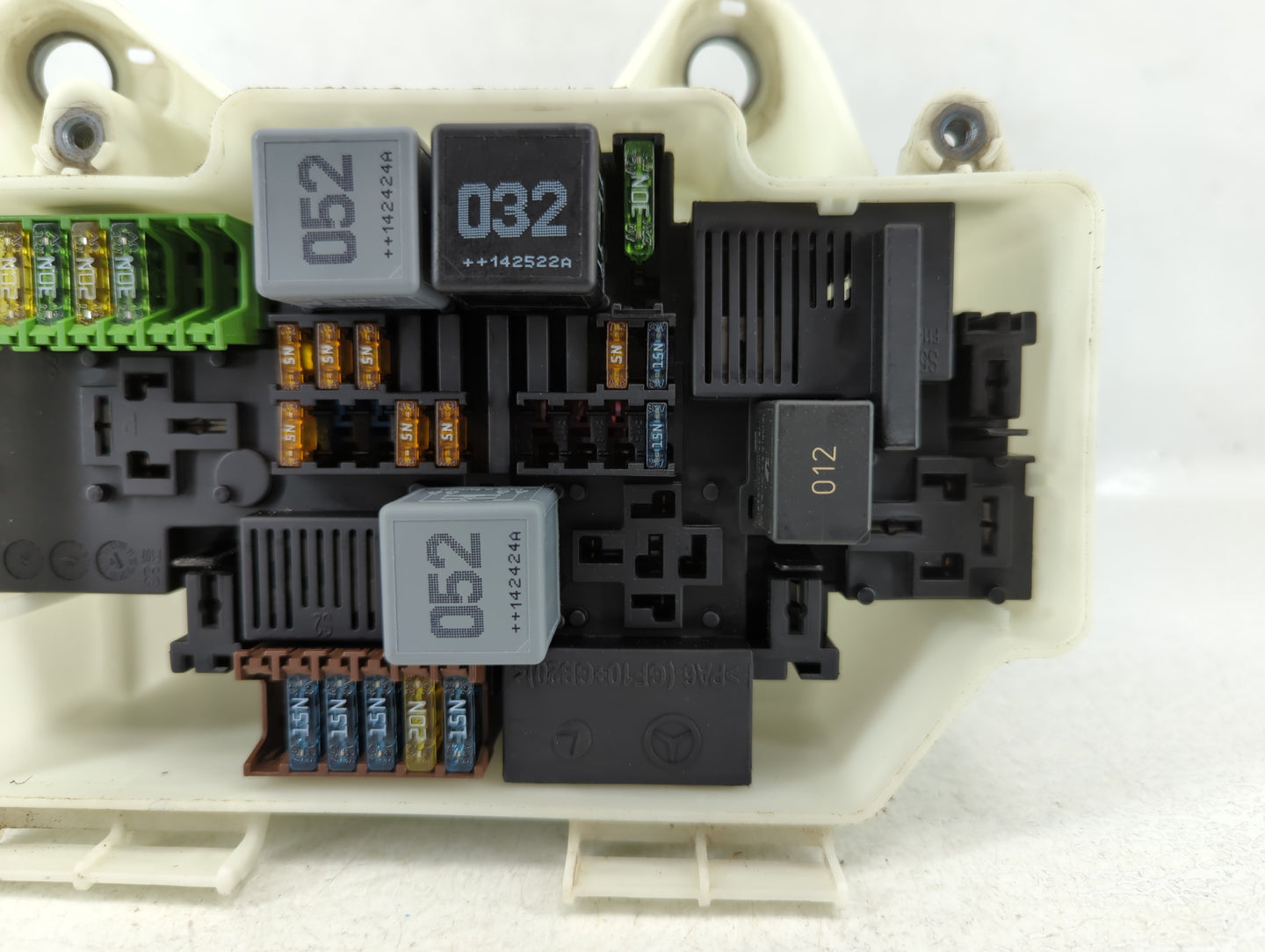 2008 Mercedes-benz C300 Radiator Coolant Overflow Expansion Tank Bottle 610925 - Oemusedautoparts1.com