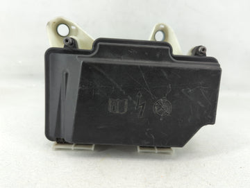 2015-2017 Mercedes-Benz C300 Fusebox Fuse Box Panel Relay Module P/N:>PP-GF35< A 205 540 00 82 Fits Fits 2015 2016 2017 OEM 