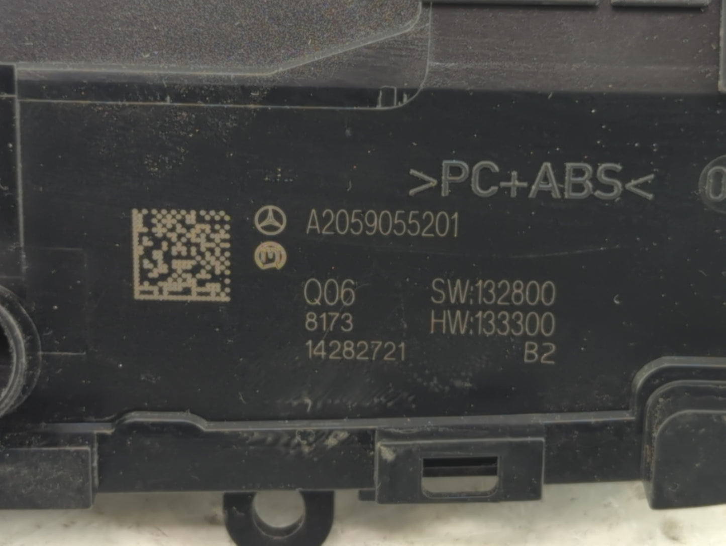 2015-2015 Mercedes-benz C300 Radio Control Panel - Oemusedautoparts1.com
