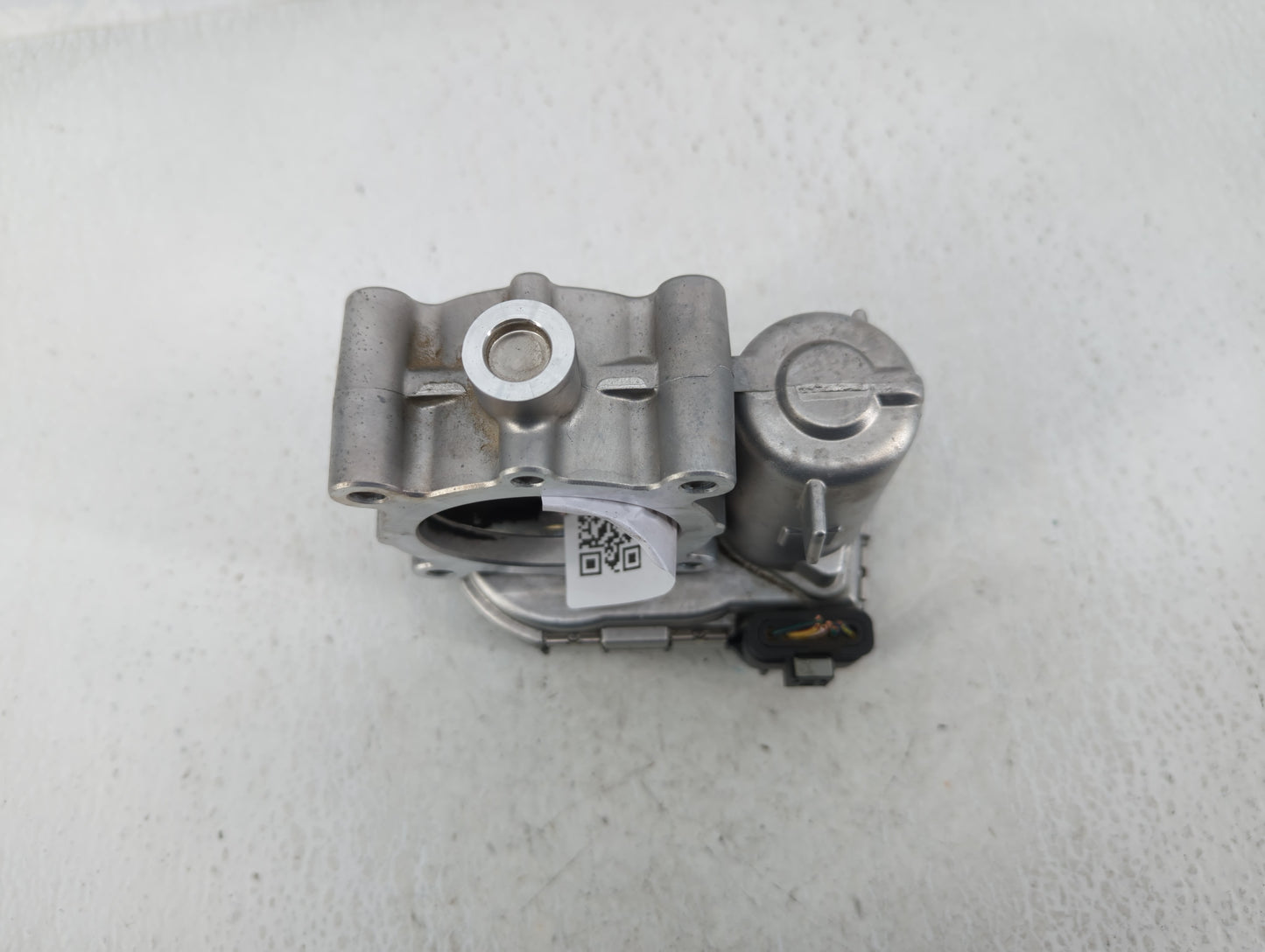 2015-2018 Mercedes-Benz C300 Throttle Body P/N:A 280 750 541 A 270 141 00 25 Fits OEM Used Auto Parts - Oemusedautoparts1.co