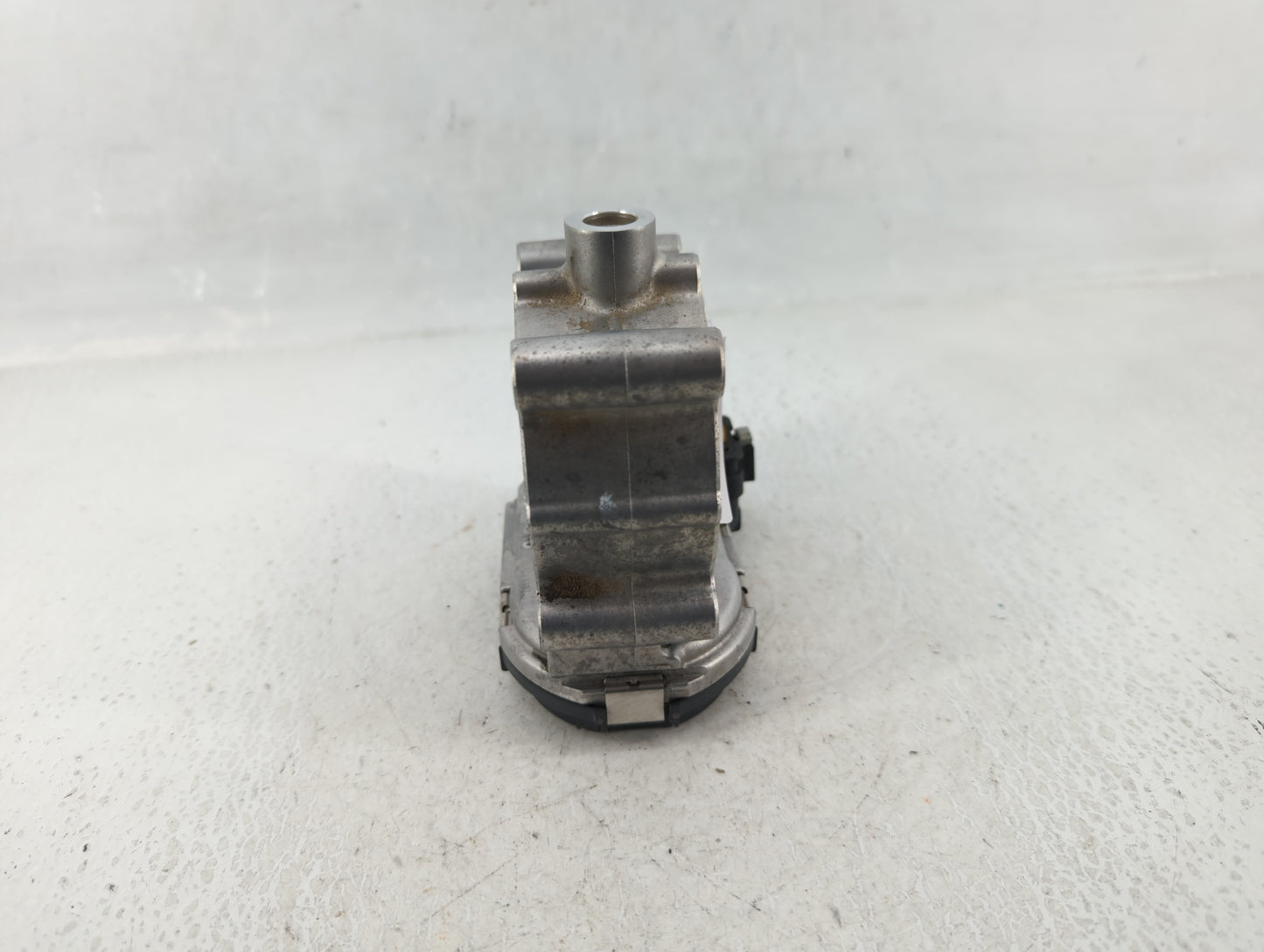 2015-2018 Mercedes-Benz C300 Throttle Body P/N:A 280 750 541 A 270 141 00 25 Fits OEM Used Auto Parts - Oemusedautoparts1.co