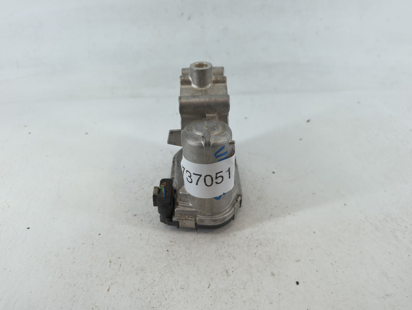 2015-2018 Mercedes-Benz C300 Throttle Body P/N:0 280 750 541 A 270 141 00 25 Fits OEM Used Auto Parts - Oemusedautoparts1.co