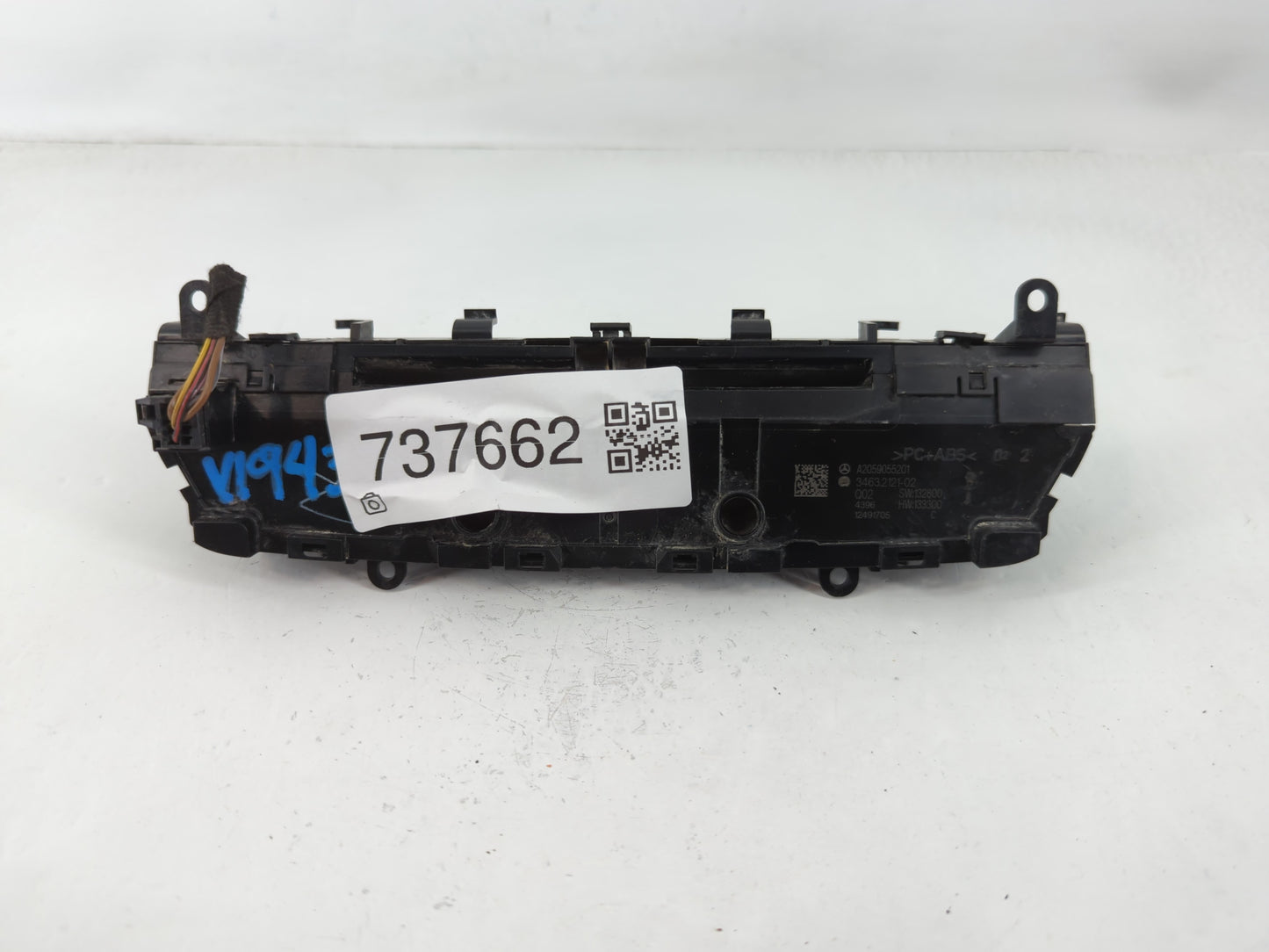 2015 Mercedes-Benz C300 Radio AM FM Cd Player Receiver Replacement P/N:34632121-02 A2059055201 Fits Fits 2016 2017 2018 2019