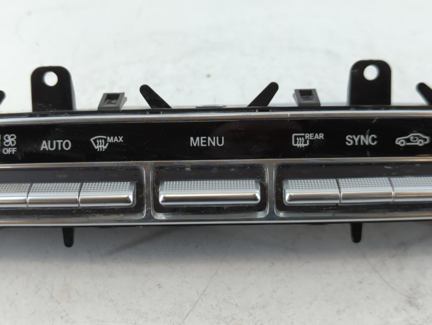 2015-2019 Mercedes-Benz C300 Climate Control Module Temperature AC/Heater Replacement P/N:A 205 905 81 05 Fits OEM Used Auto