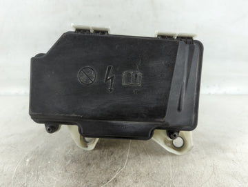 2015-2017 Mercedes-Benz C300 Fusebox Fuse Box Panel Relay Module P/N:>PP-GF35< A 205 540 00 82 Fits Fits 2015 2016 2017 OEM 